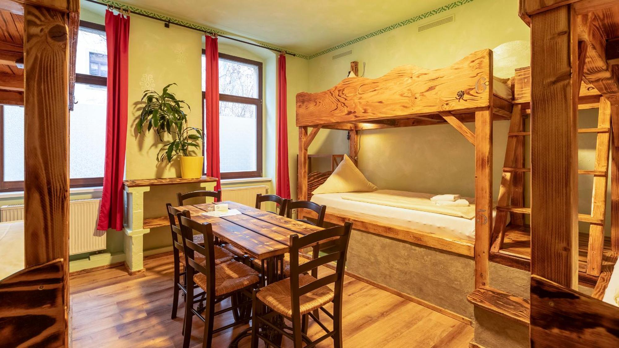 Gastehaus Mezcalero 2*